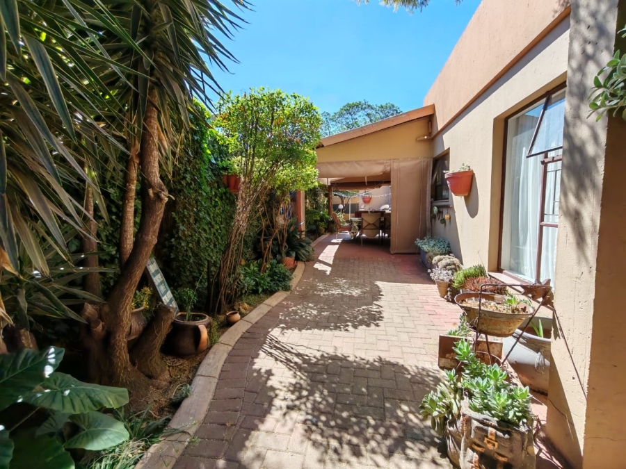 3 Bedroom Property for Sale in Three Rivers Proper Gauteng