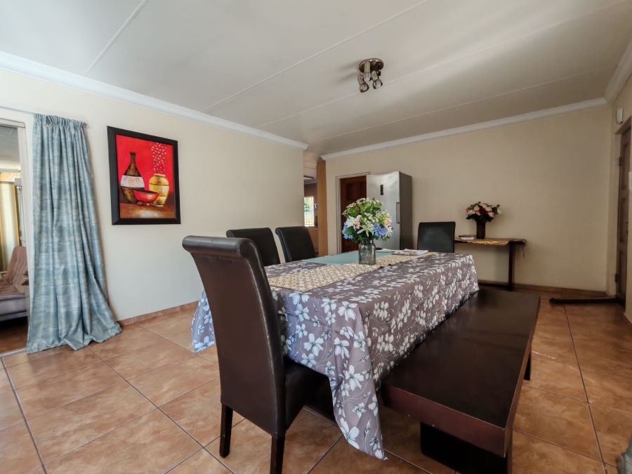 3 Bedroom Property for Sale in Three Rivers Proper Gauteng