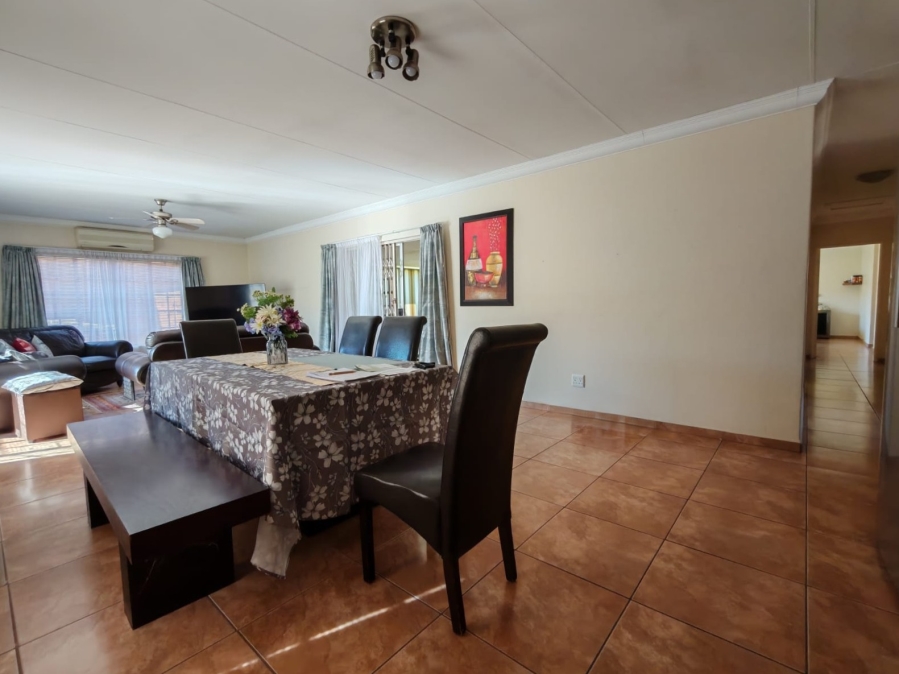 3 Bedroom Property for Sale in Three Rivers Proper Gauteng