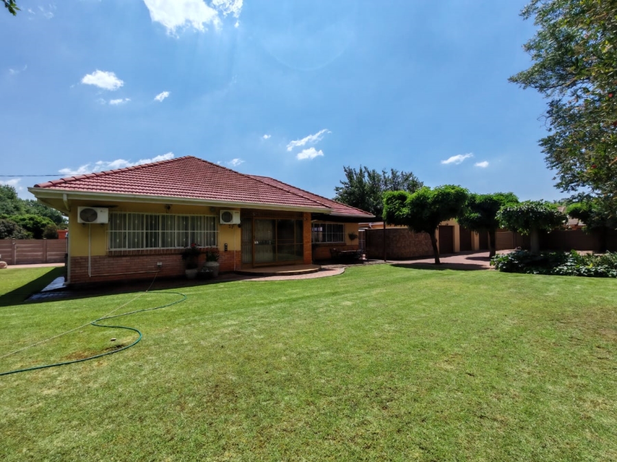 3 Bedroom Property for Sale in Three Rivers Gauteng