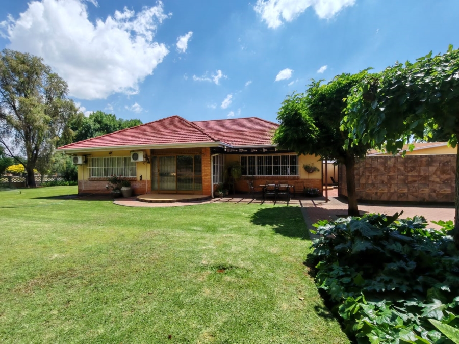 3 Bedroom Property for Sale in Three Rivers Gauteng
