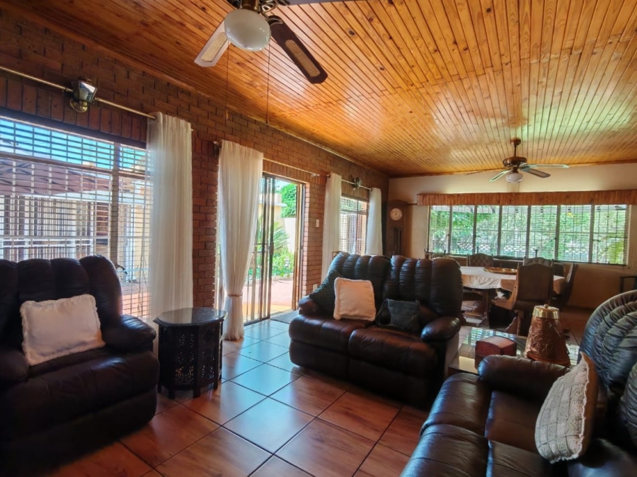 3 Bedroom Property for Sale in Three Rivers Gauteng