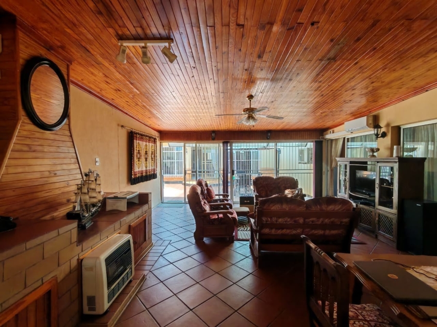 3 Bedroom Property for Sale in Three Rivers Gauteng