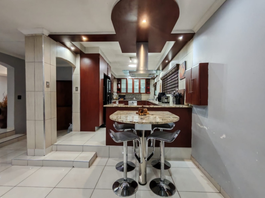 4 Bedroom Property for Sale in Three Rivers East Gauteng