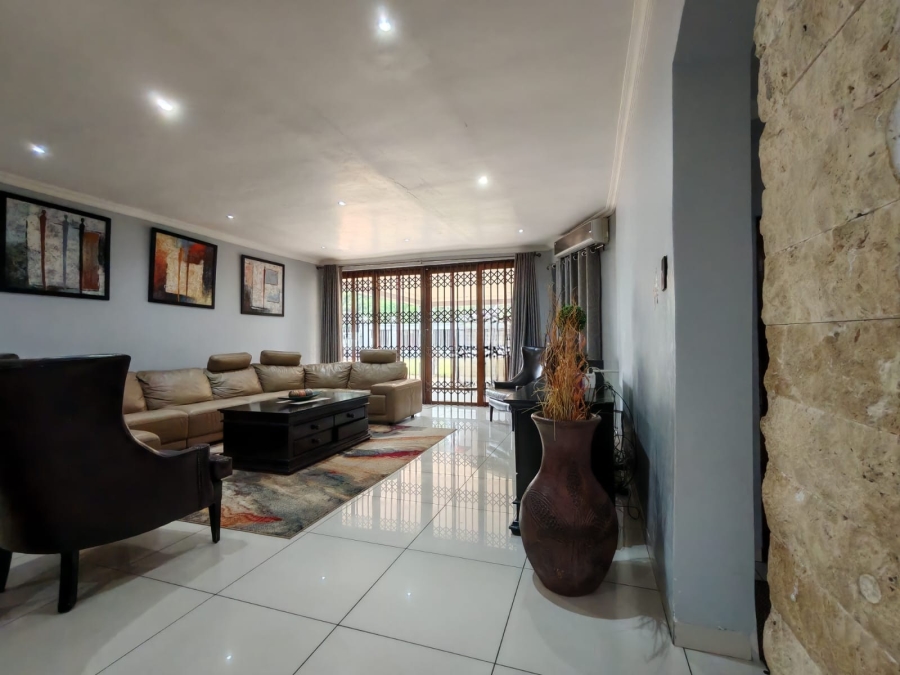 4 Bedroom Property for Sale in Three Rivers East Gauteng