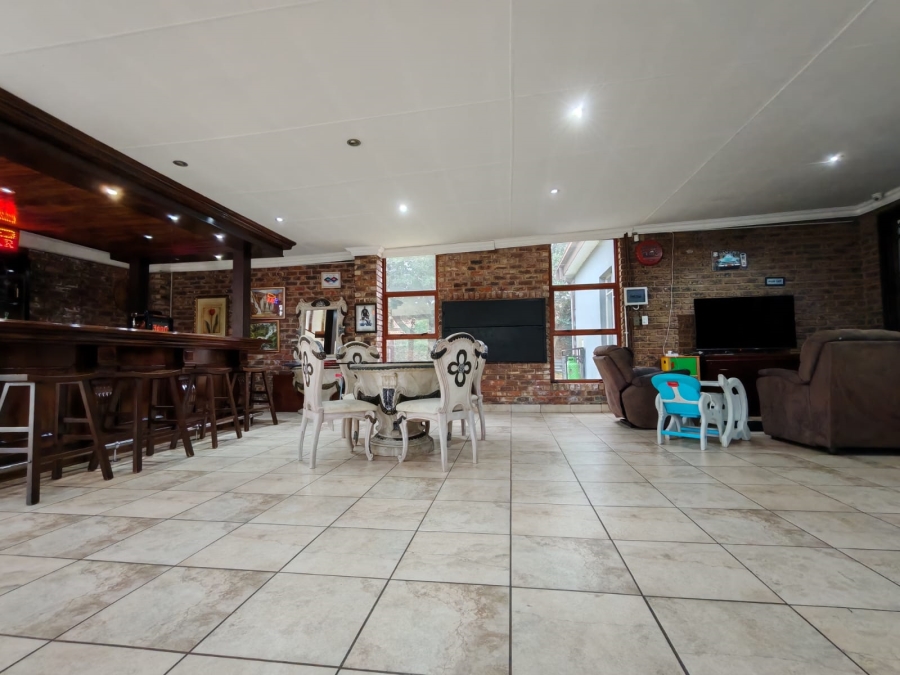 4 Bedroom Property for Sale in Three Rivers East Gauteng