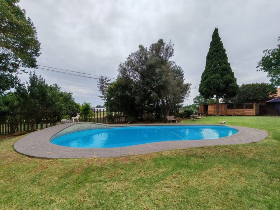 4 Bedroom Property for Sale in Three Rivers East Gauteng