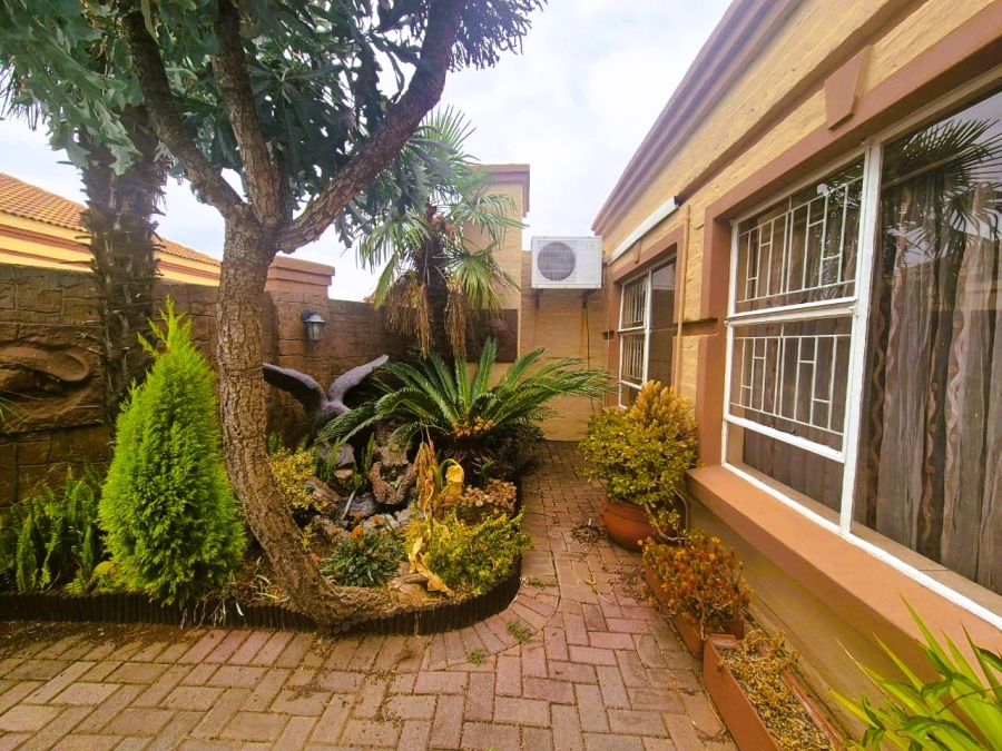 3 Bedroom Property for Sale in Arcon Park Gauteng