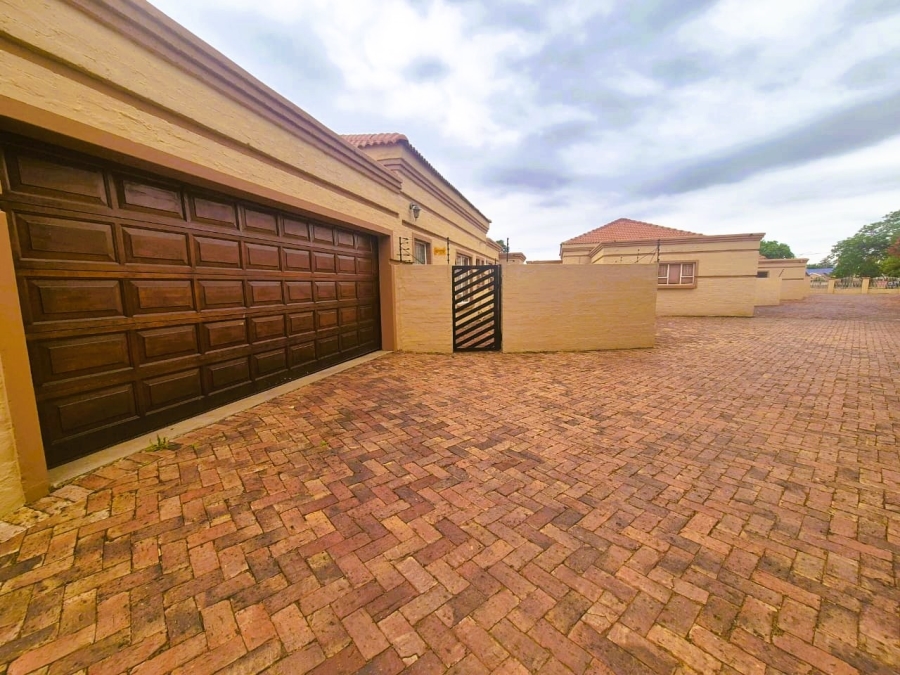 3 Bedroom Property for Sale in Arcon Park Gauteng
