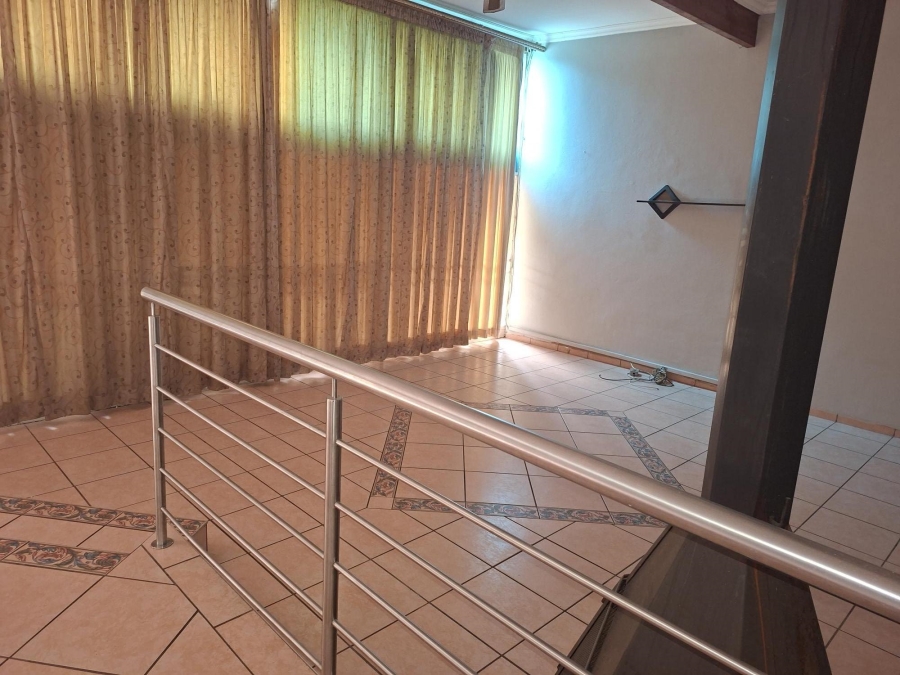 4 Bedroom Property for Sale in Sinoville Gauteng