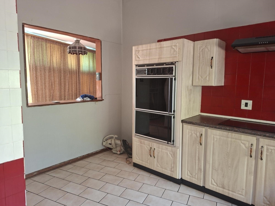4 Bedroom Property for Sale in Sinoville Gauteng