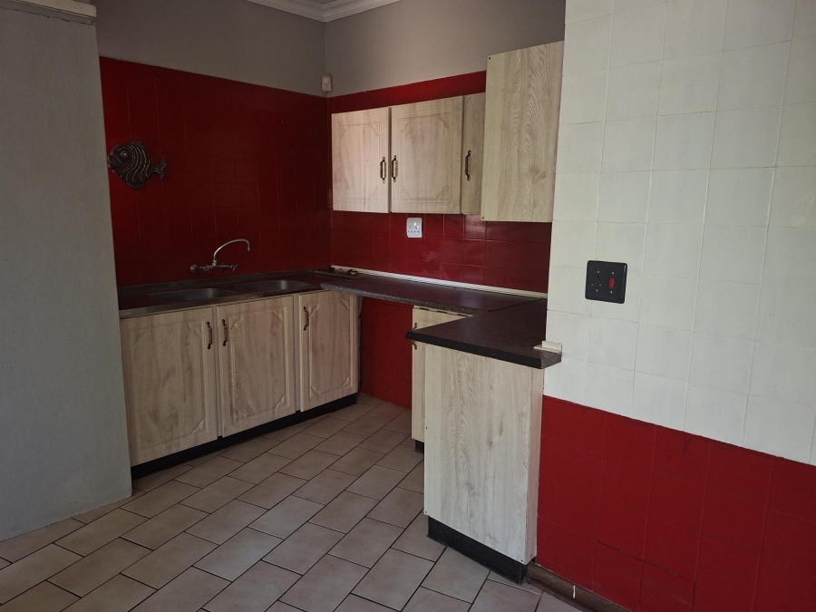 4 Bedroom Property for Sale in Sinoville Gauteng