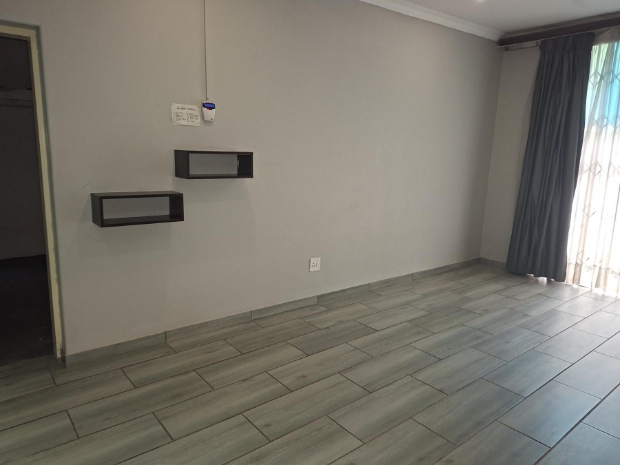 4 Bedroom Property for Sale in Sinoville Gauteng