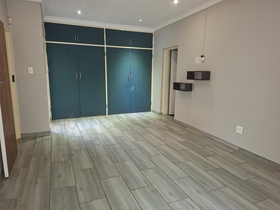 4 Bedroom Property for Sale in Sinoville Gauteng