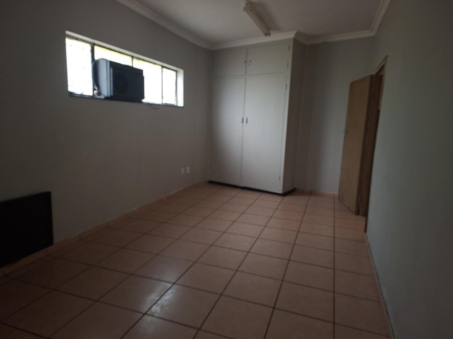 4 Bedroom Property for Sale in Sinoville Gauteng
