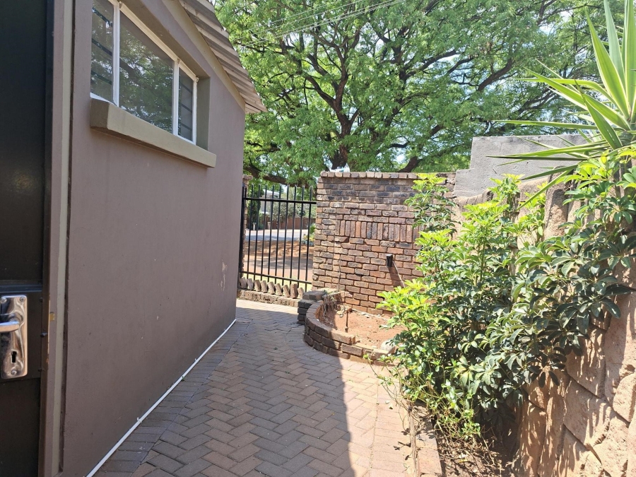 4 Bedroom Property for Sale in Sinoville Gauteng