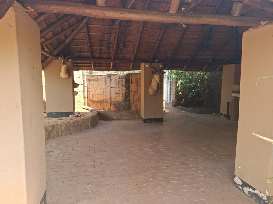 4 Bedroom Property for Sale in Sinoville Gauteng