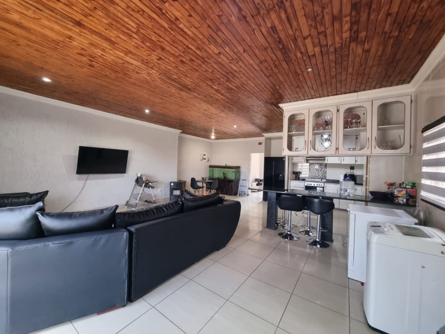4 Bedroom Property for Sale in Bedworth Park Gauteng