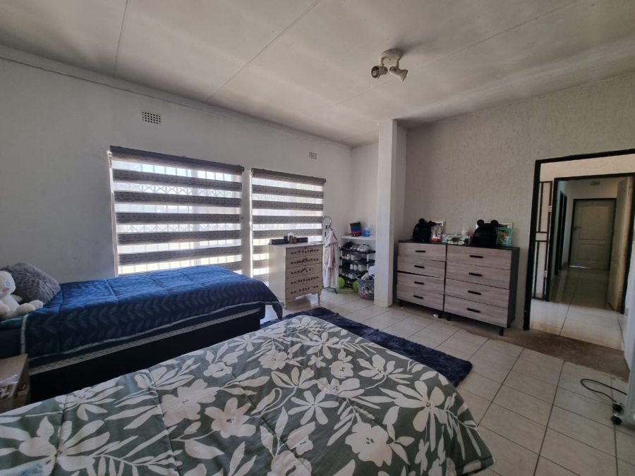 4 Bedroom Property for Sale in Bedworth Park Gauteng