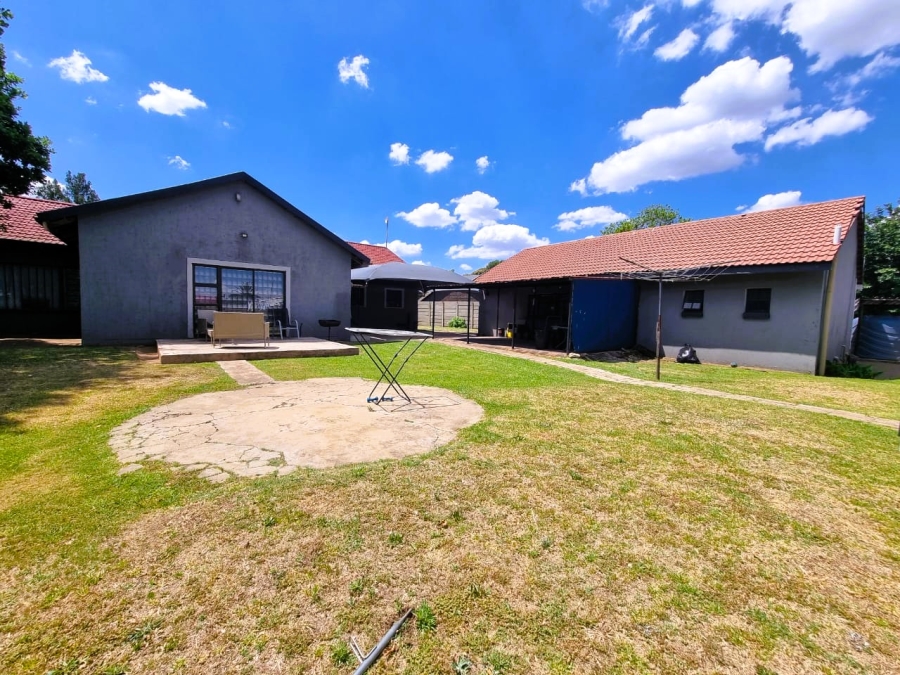 4 Bedroom Property for Sale in Bedworth Park Gauteng