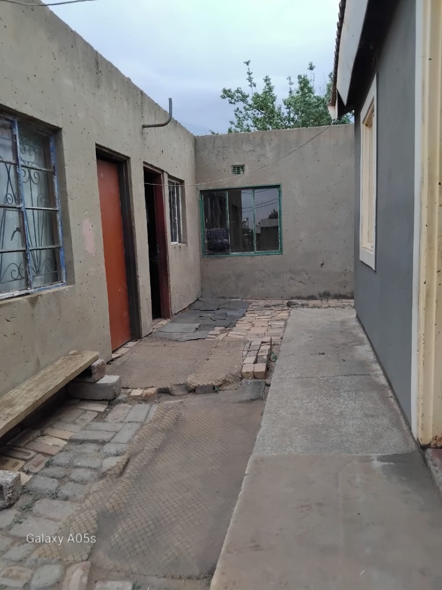 2 Bedroom Property for Sale in Grasmere Gauteng