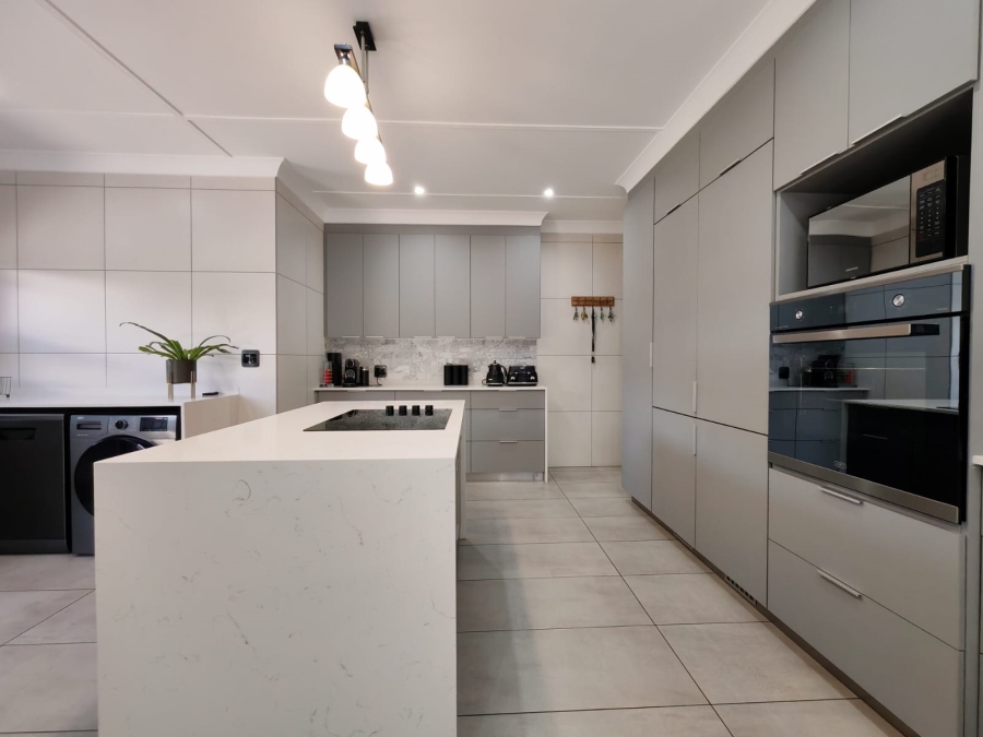 4 Bedroom Property for Sale in Risiville Gauteng