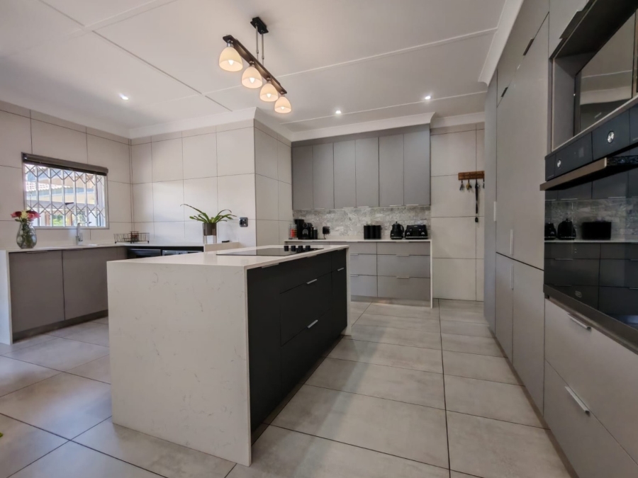 4 Bedroom Property for Sale in Risiville Gauteng