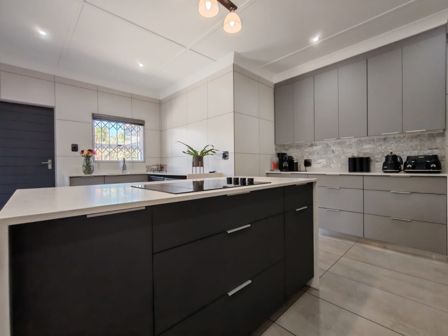 4 Bedroom Property for Sale in Risiville Gauteng