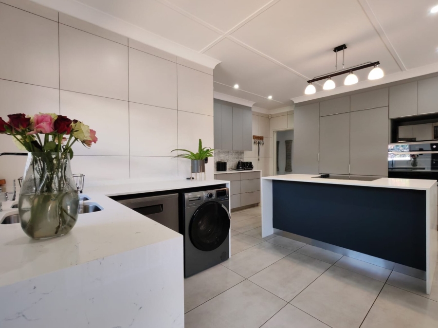 4 Bedroom Property for Sale in Risiville Gauteng