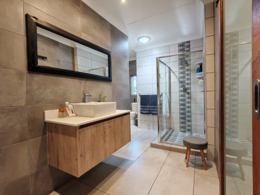 4 Bedroom Property for Sale in Risiville Gauteng