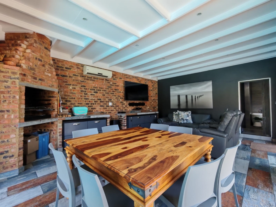 4 Bedroom Property for Sale in Risiville Gauteng