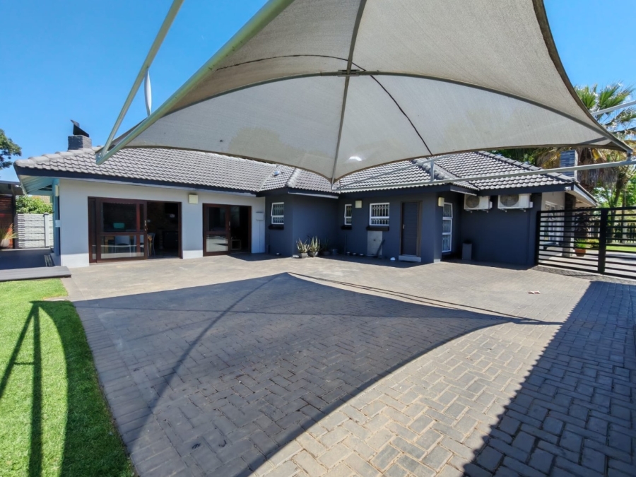 4 Bedroom Property for Sale in Risiville Gauteng