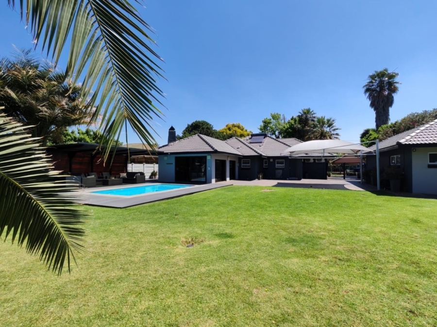 4 Bedroom Property for Sale in Risiville Gauteng