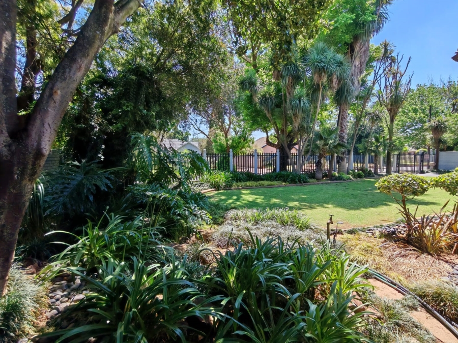 4 Bedroom Property for Sale in Risiville Gauteng