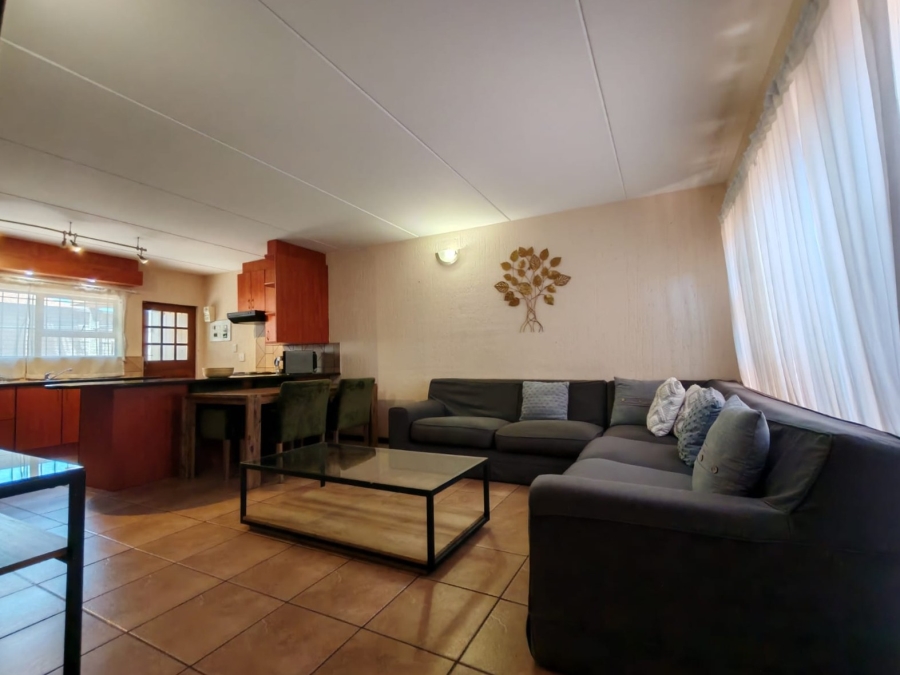2 Bedroom Property for Sale in Three Rivers Proper Gauteng