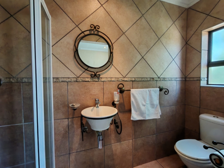 2 Bedroom Property for Sale in Three Rivers Proper Gauteng