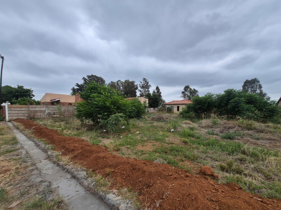 0 Bedroom Property for Sale in Unitas Park Gauteng