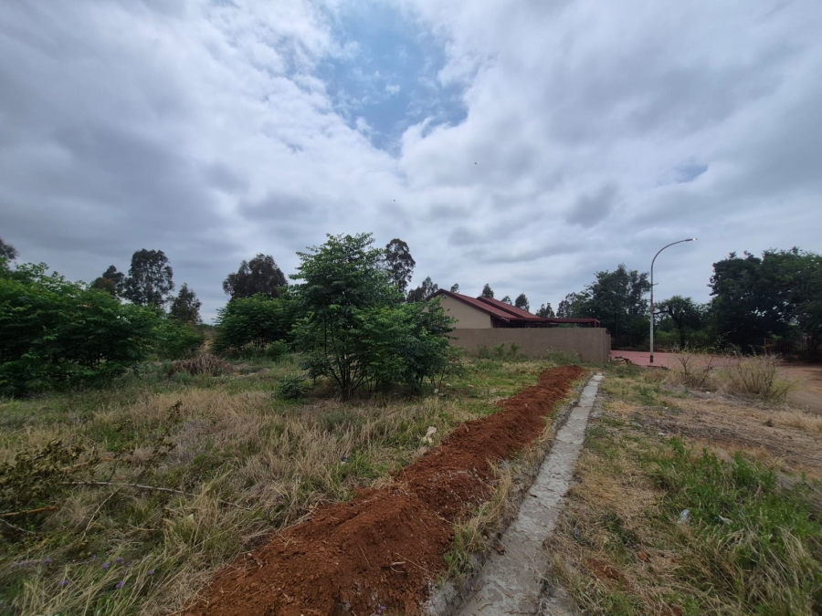 0 Bedroom Property for Sale in Unitas Park Gauteng