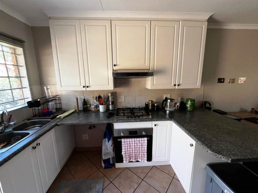 2 Bedroom Property for Sale in Magalieskruin Gauteng