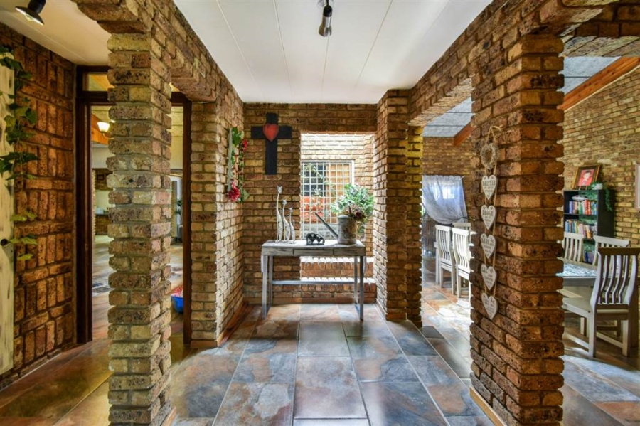 4 Bedroom Property for Sale in Theresa Park Gauteng