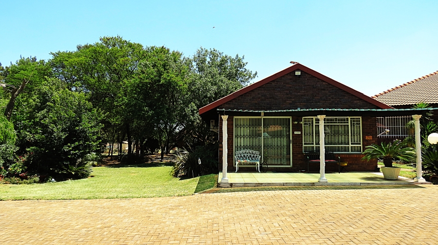 2 Bedroom Property for Sale in Hillside Gauteng