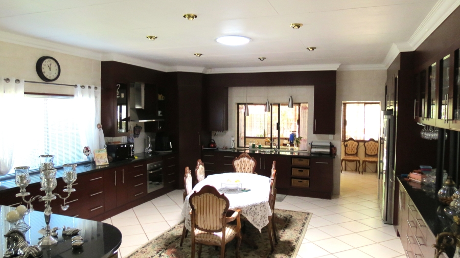 2 Bedroom Property for Sale in Hillside Gauteng