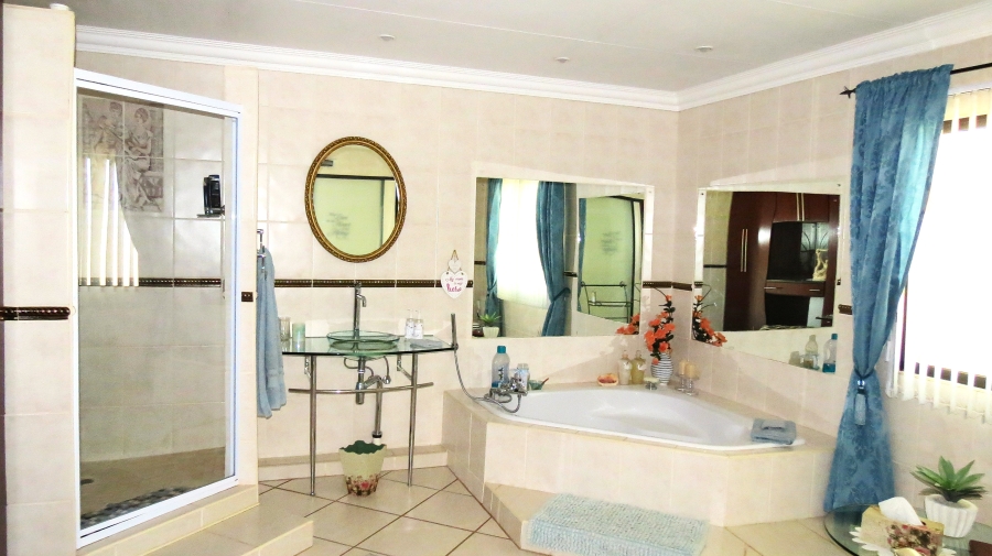 2 Bedroom Property for Sale in Hillside Gauteng