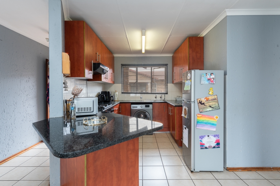 2 Bedroom Property for Sale in Ridgeway Gauteng