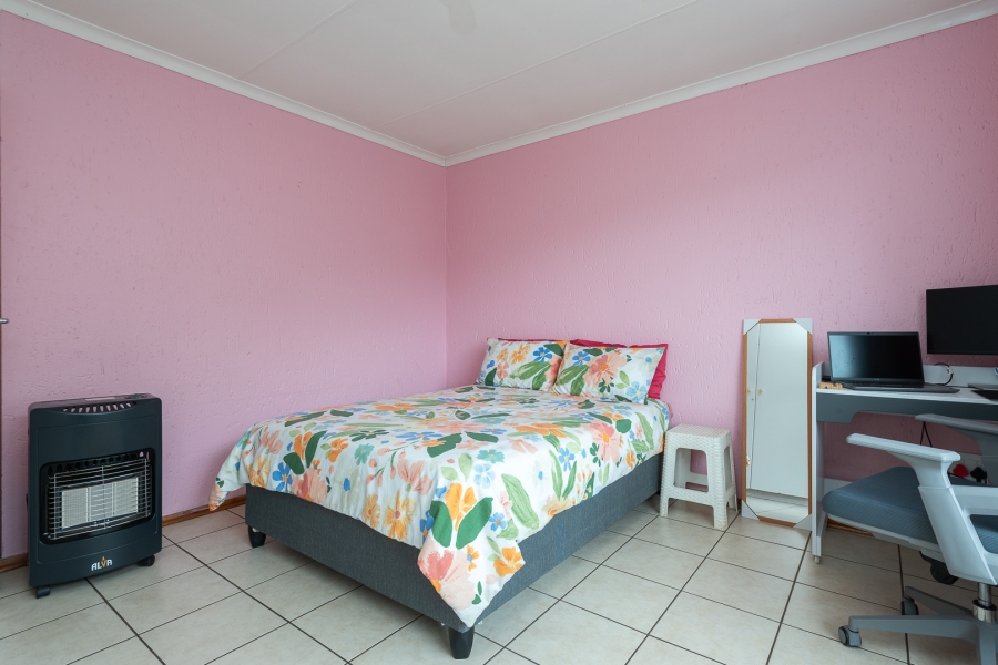 2 Bedroom Property for Sale in Ridgeway Gauteng