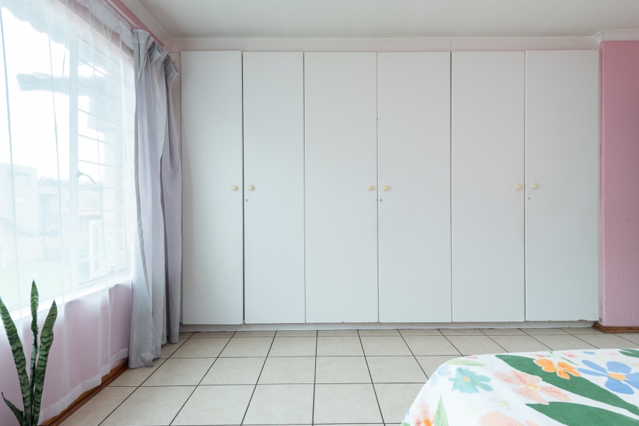 2 Bedroom Property for Sale in Ridgeway Gauteng