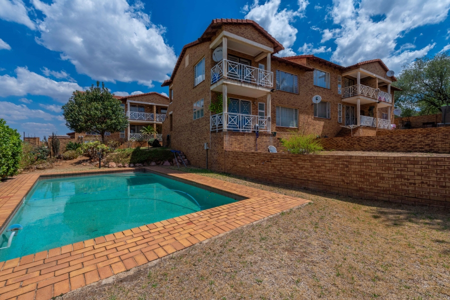 2 Bedroom Property for Sale in Ridgeway Gauteng
