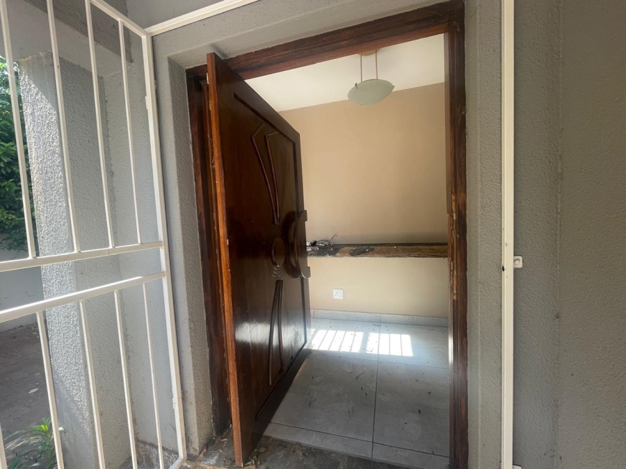 3 Bedroom Property for Sale in Three Rivers Proper Gauteng