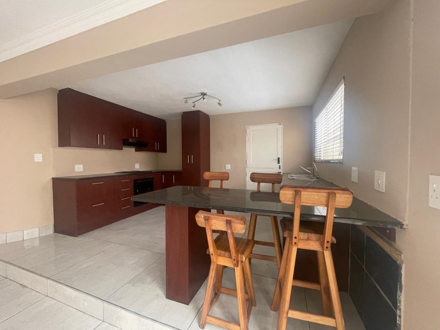 3 Bedroom Property for Sale in Three Rivers Proper Gauteng