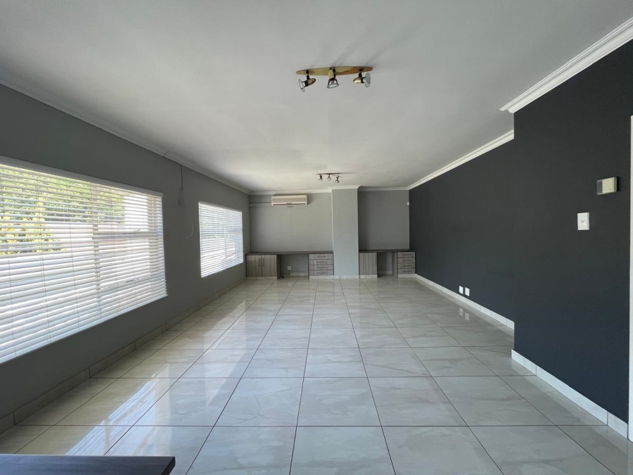 3 Bedroom Property for Sale in Three Rivers Proper Gauteng